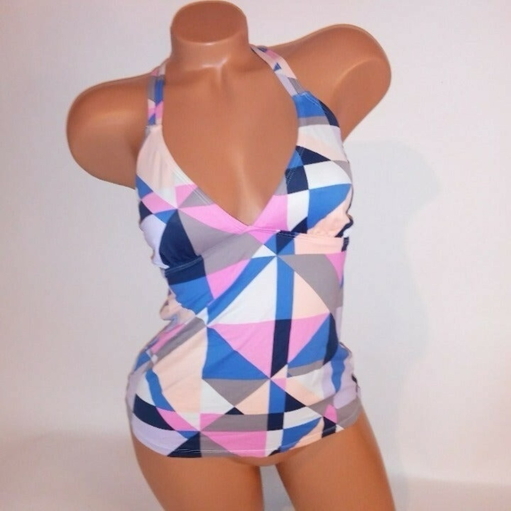 EUC WOMEN’S ATHLETA MEDIUM SWIM TANKINI